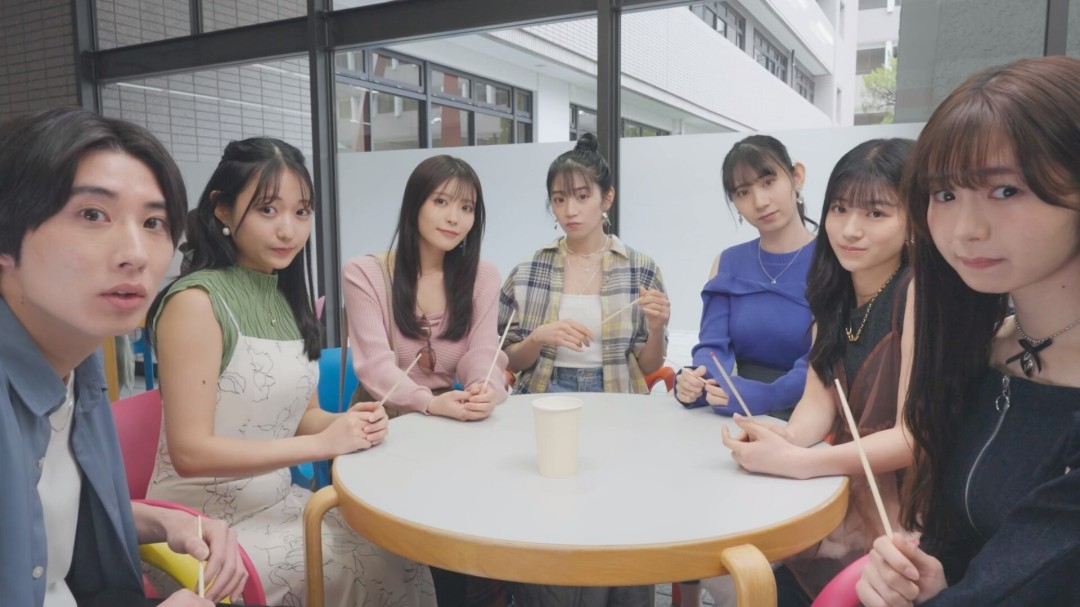 1765977926-5c77a45498891cb 1765977926-5c77a45498891cb